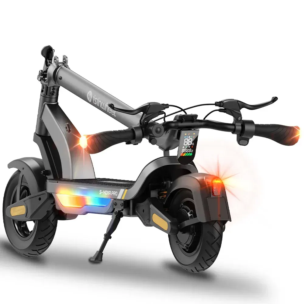 La trottinette électrique tout-terrain isinwheel S10MAX, noire, dépliée